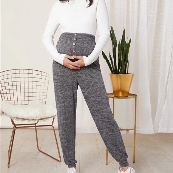 Maternity High-Waisted Sweatpants - Picture 3 of 5